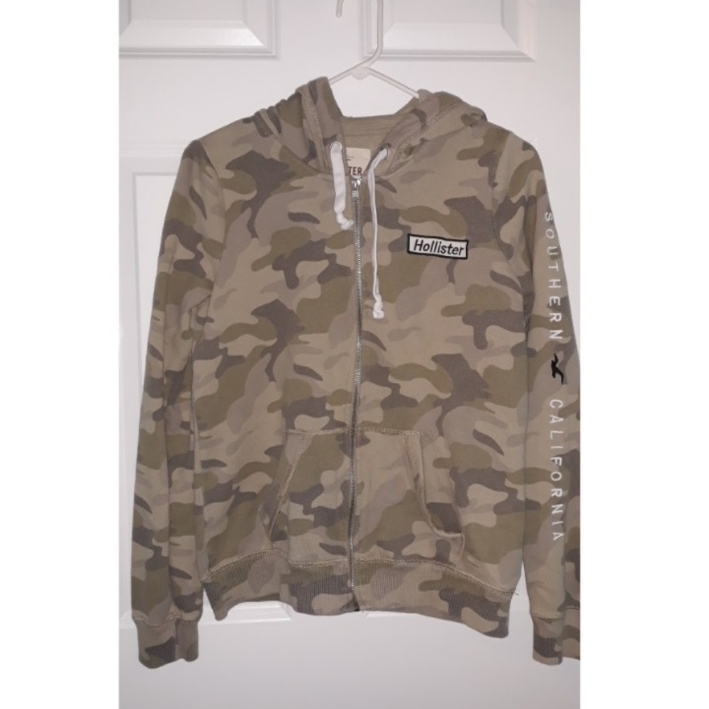 Hollister zip-up